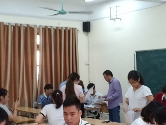 Lắp đặt âm thanh phòng học