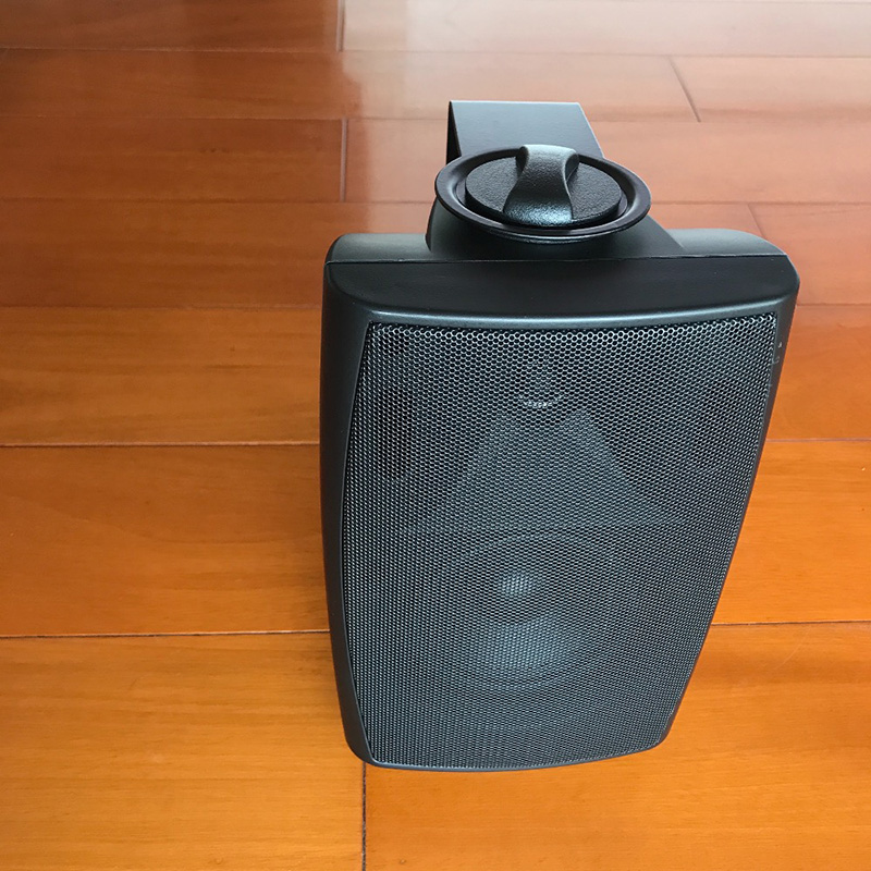 Mặt trước loa treo tường APLUS A-676HF