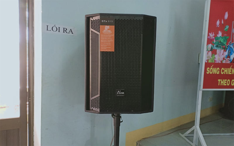 loa aplus 815  